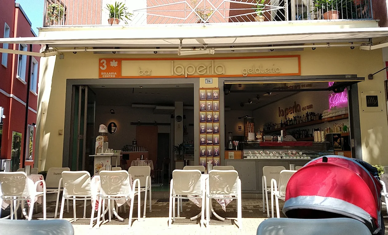 Affitto Bar AFFITTASI BAR GELATERIA STORICA BELLARIA CENTRO a Bellaria-Igea Marina (RN)